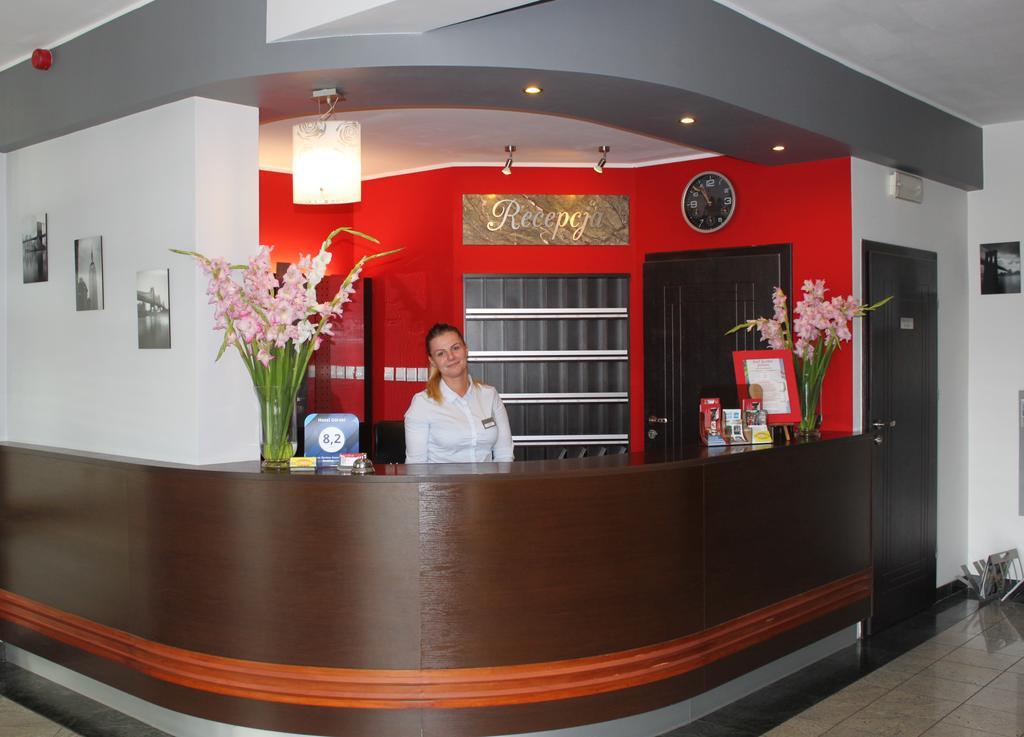 Hotel Gorski Pruszcz Gdanski Bagian luar foto
