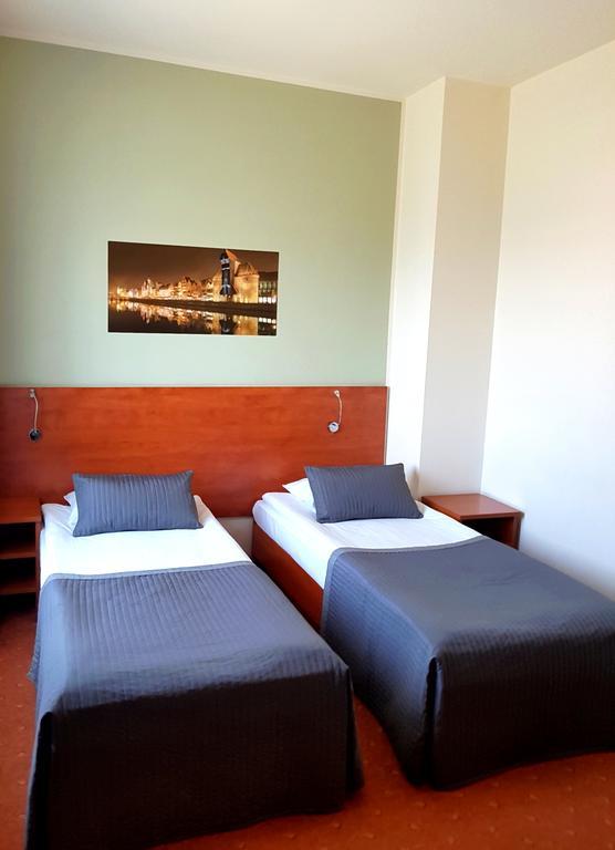 Hotel Gorski Pruszcz Gdanski Bagian luar foto