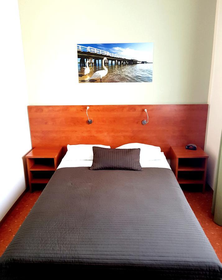 Hotel Gorski Pruszcz Gdanski Bagian luar foto